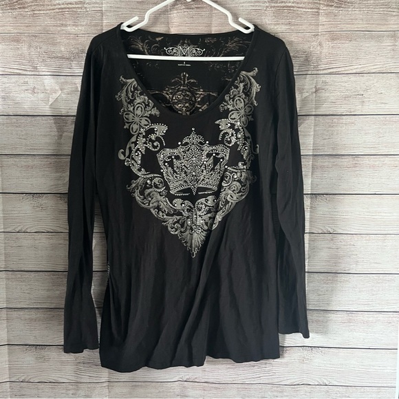 Black VNeck Bedazzled Crown Print Maurice’s Premium Long Sleeve Top, Size 1X - Picture 1 of 7